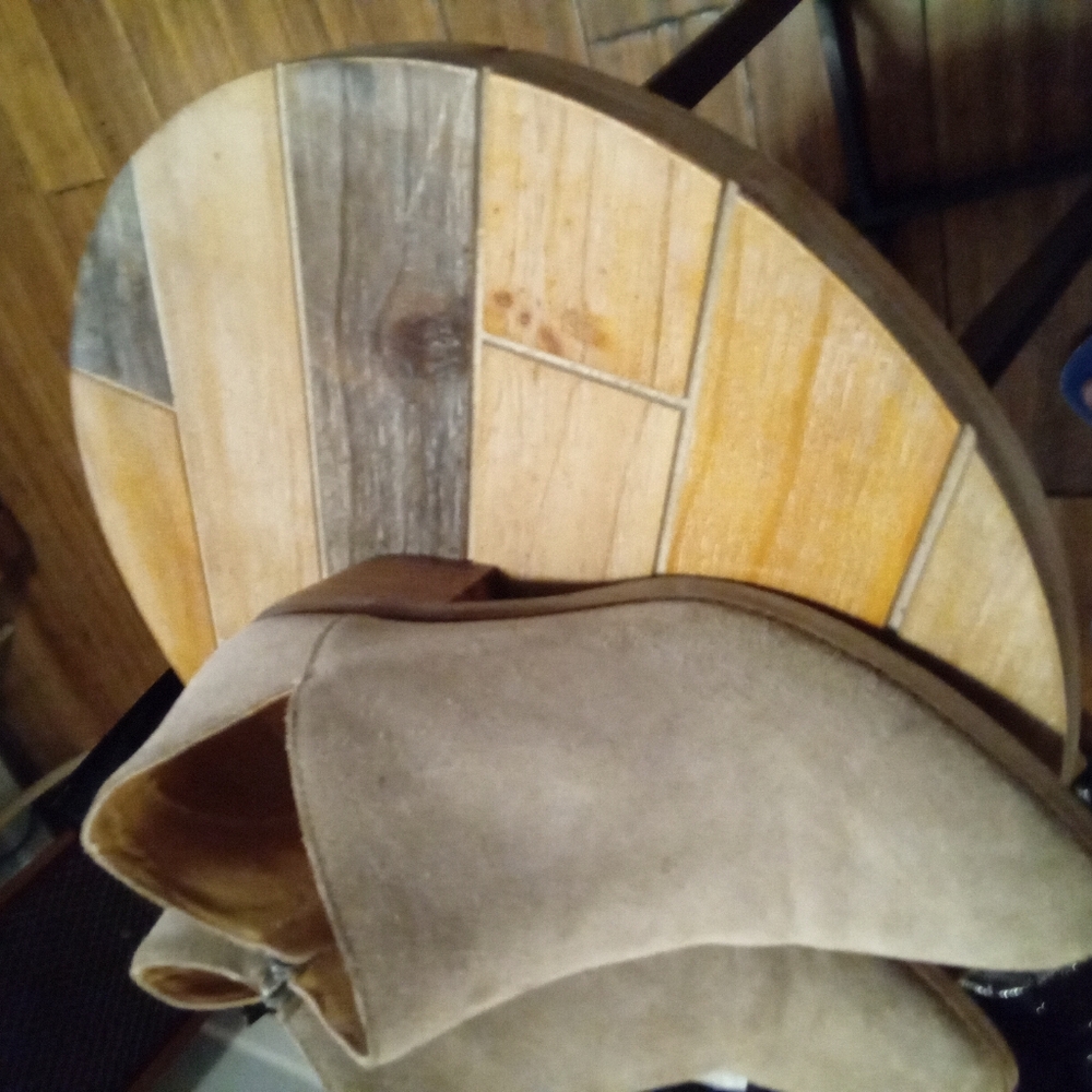 Lucky Brand Frankela Tan Suede Ankle Boots Size 9.5 - Picture 3 of 16